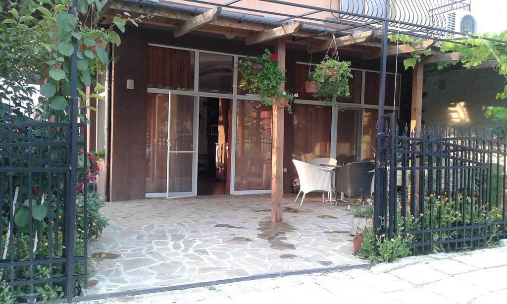 Zora Guest House 普里莫尔斯科 外观 照片